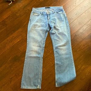 Levi’s 524 too super low size 9